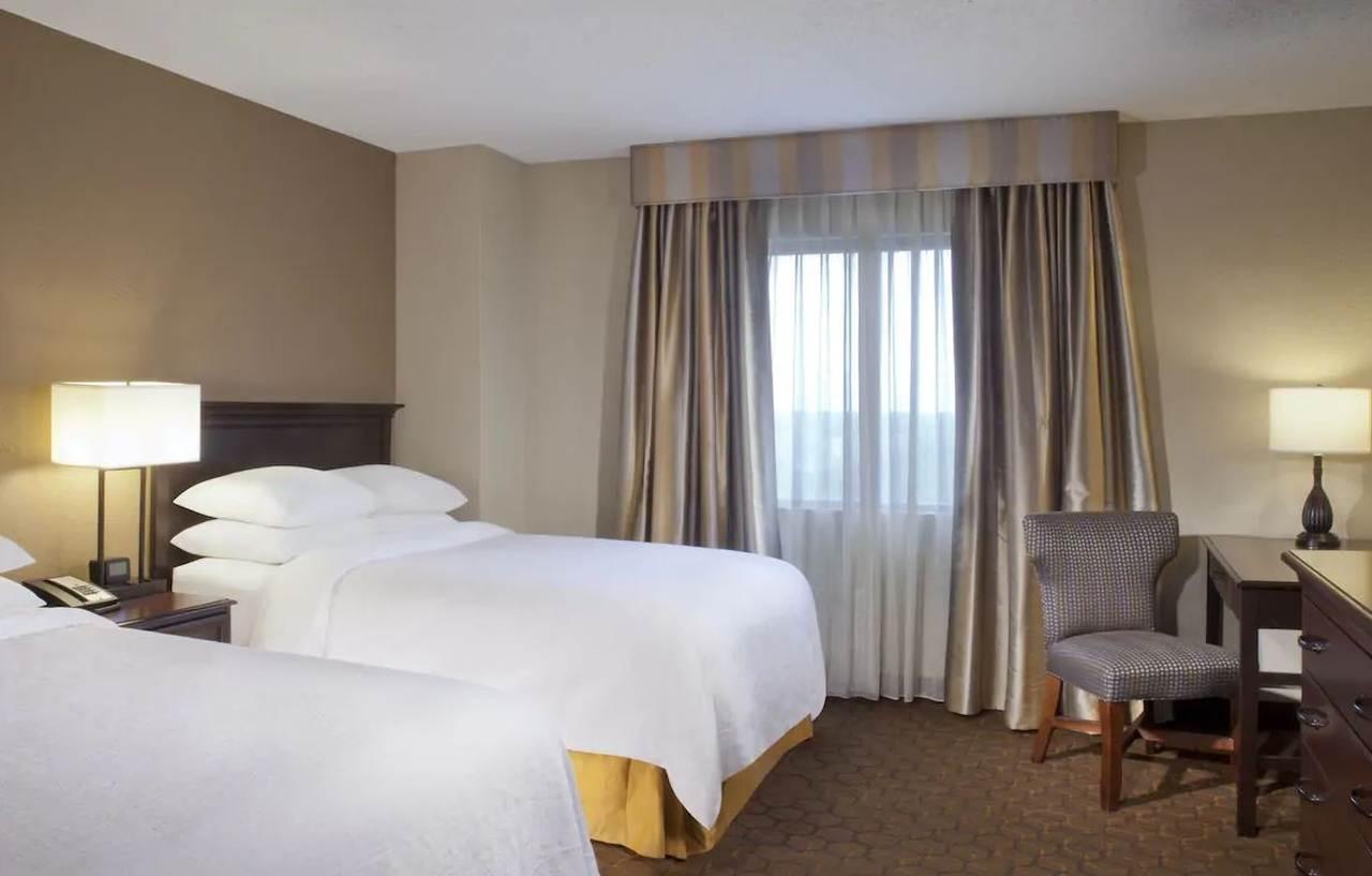Embassy Suites By Hilton Dallas Near The Galleria Esterno foto