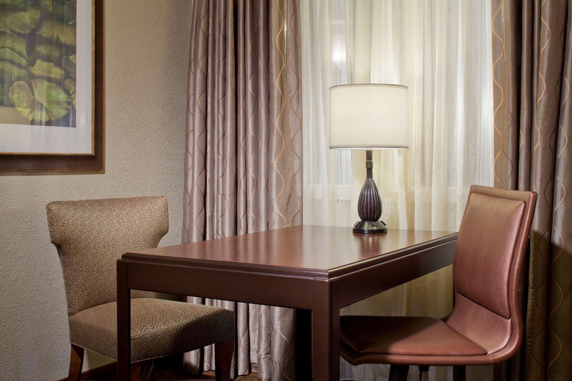 Embassy Suites By Hilton Dallas Near The Galleria Esterno foto