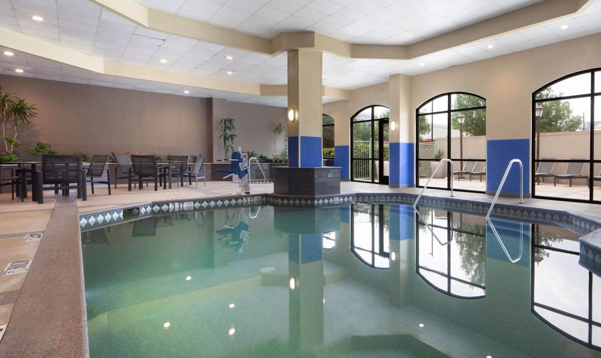 Embassy Suites By Hilton Dallas Near The Galleria Esterno foto