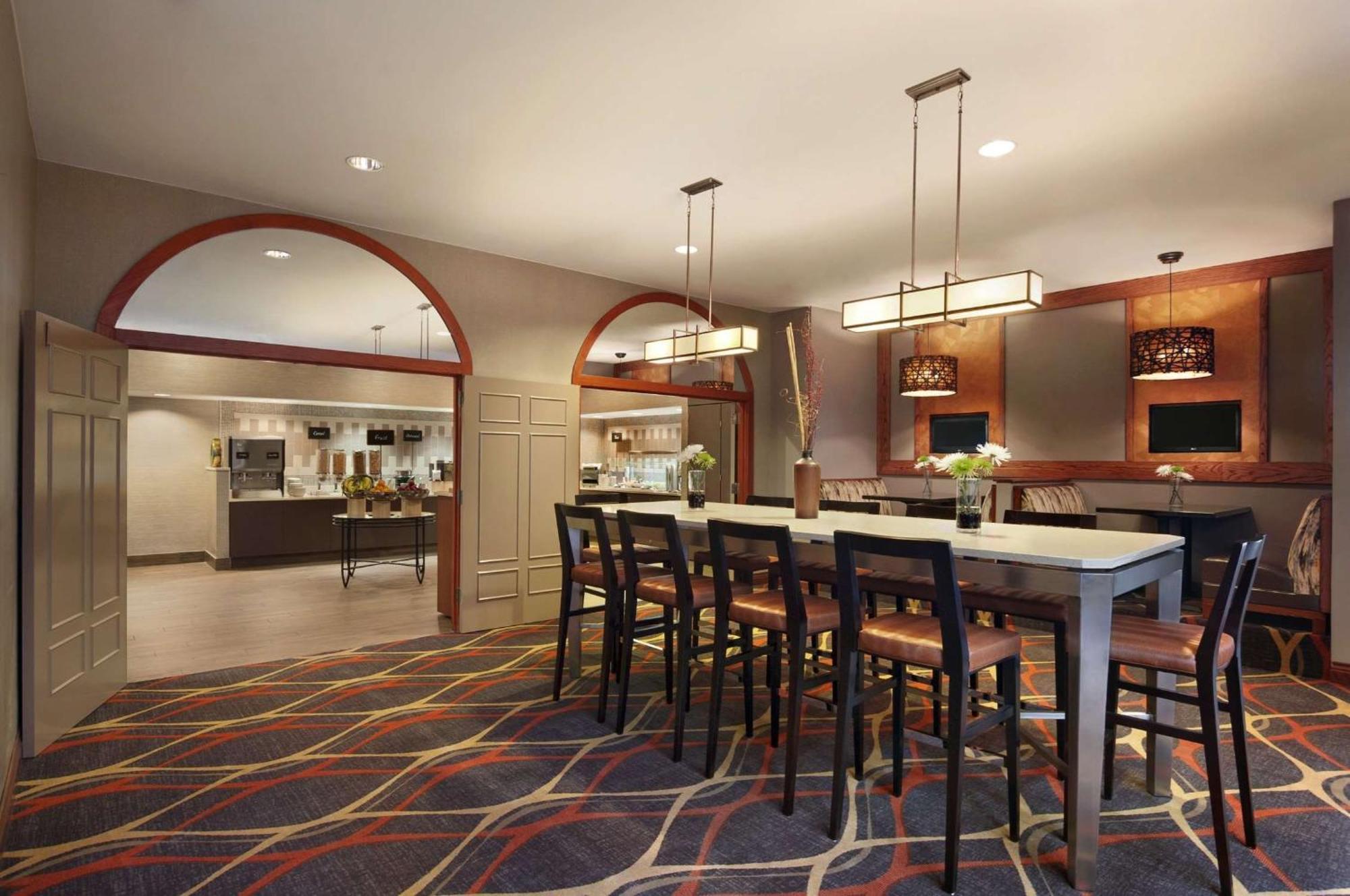 Embassy Suites By Hilton Dallas Near The Galleria Esterno foto