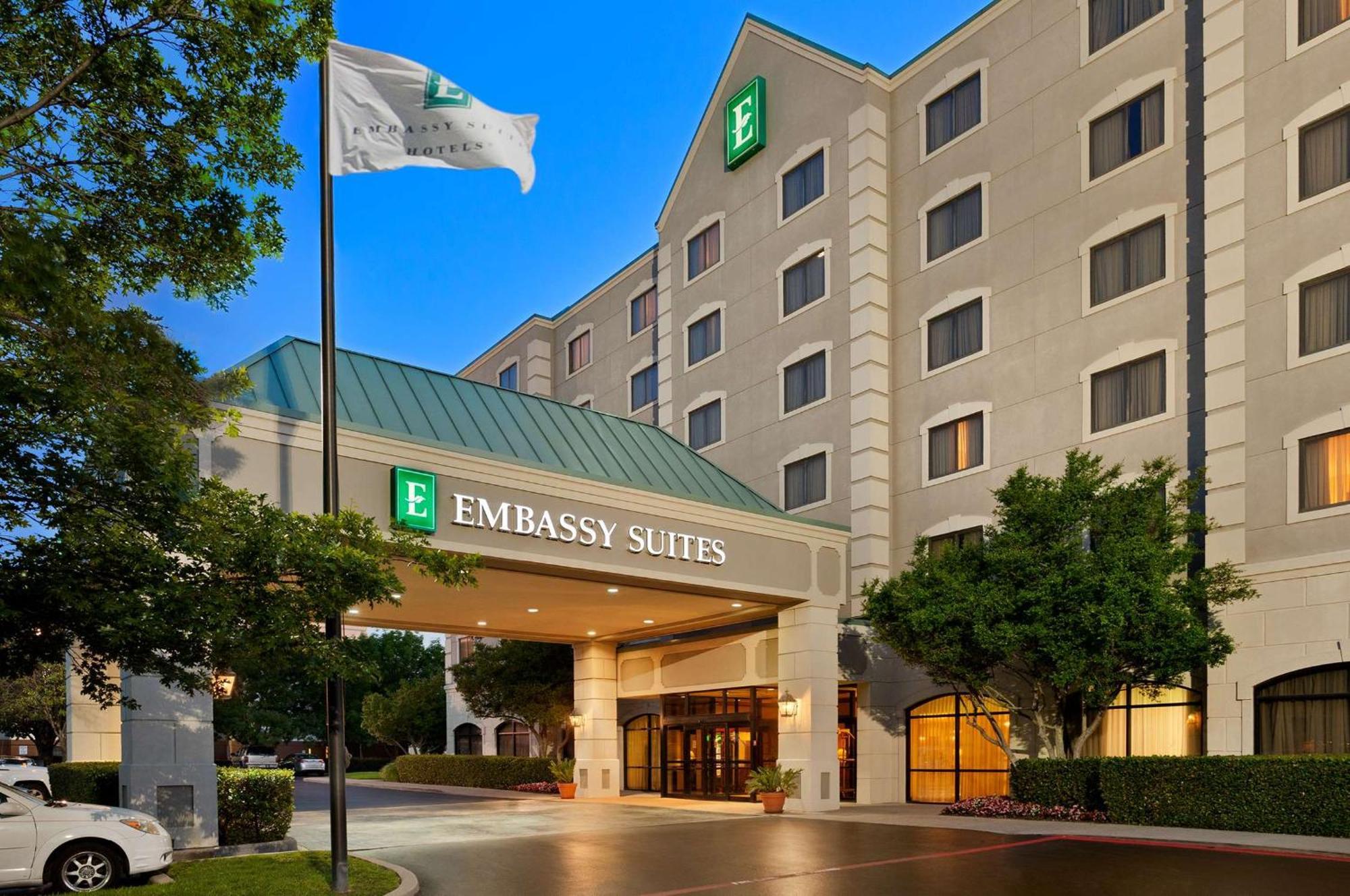 Embassy Suites By Hilton Dallas Near The Galleria Esterno foto