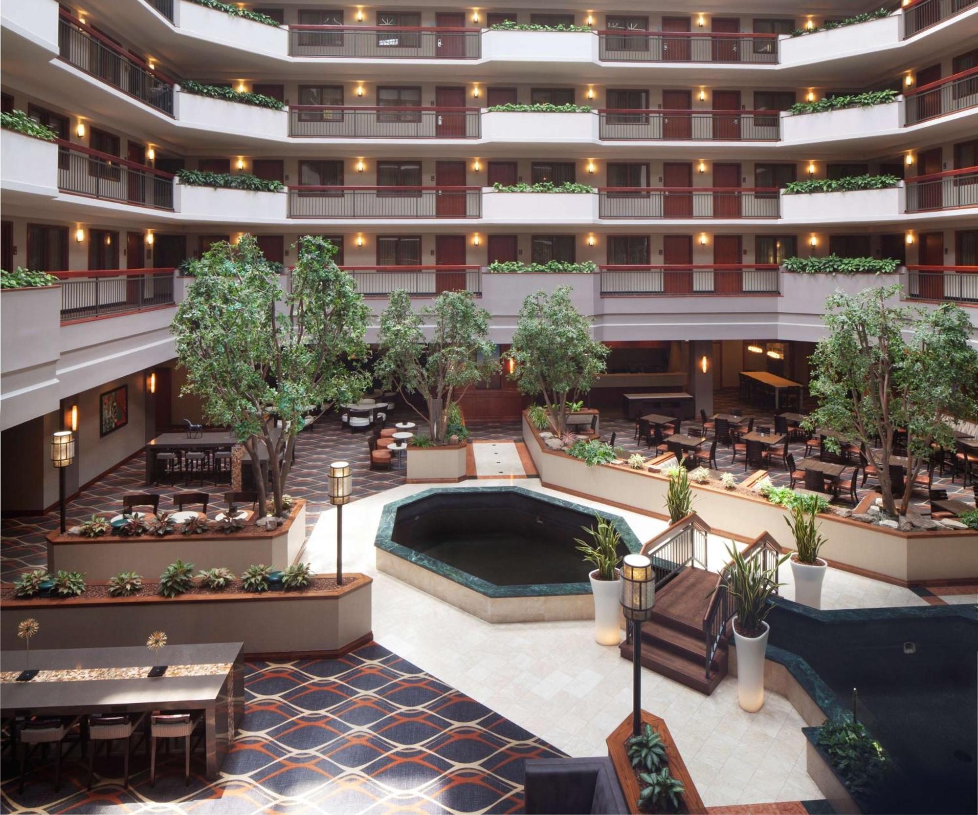 Embassy Suites By Hilton Dallas Near The Galleria Esterno foto