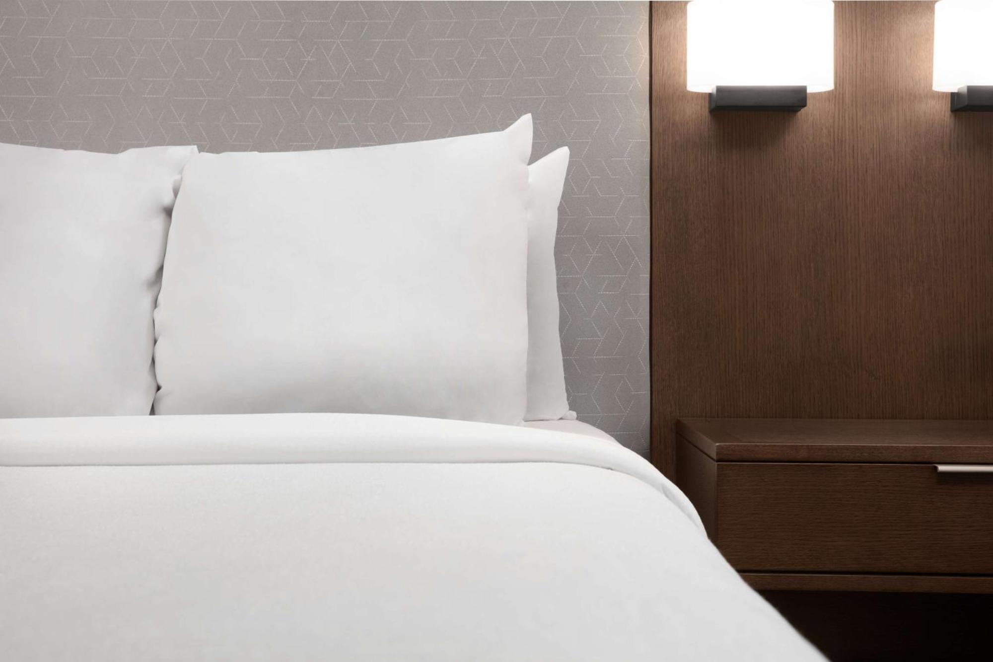 Embassy Suites By Hilton Dallas Near The Galleria Esterno foto